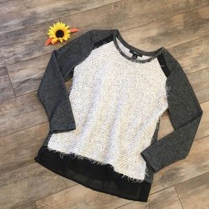 💜Style & Co fuzzy light sweater